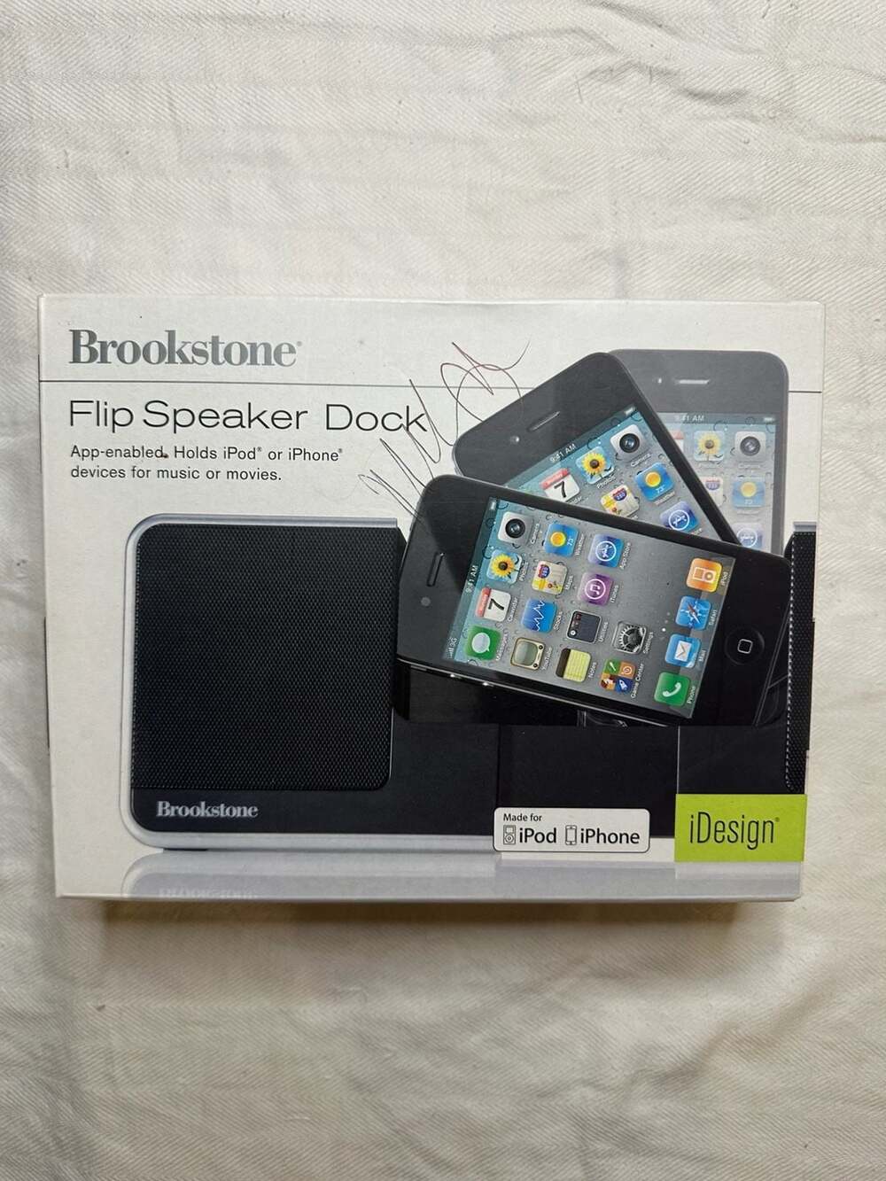Brookstone iDesign Flip Speaker Dock for iPod and iPhone Model 682153